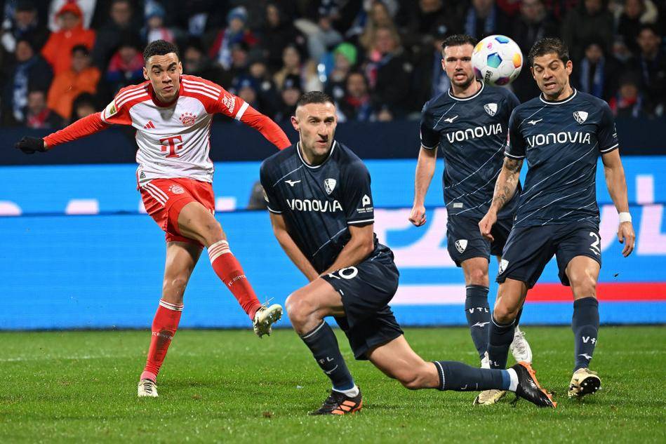 爱游戏体育网址-周六008 德甲 05-10 21:30 [18]波鸿 VS 美因茨[7]