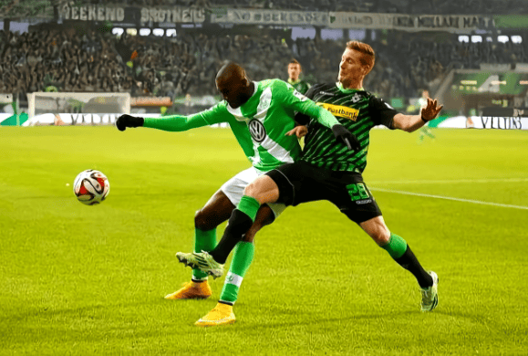 爱游戏体育网址-门兴格拉德巴赫VS沃尔夫斯堡 沃尔夫斯堡战意不强烈