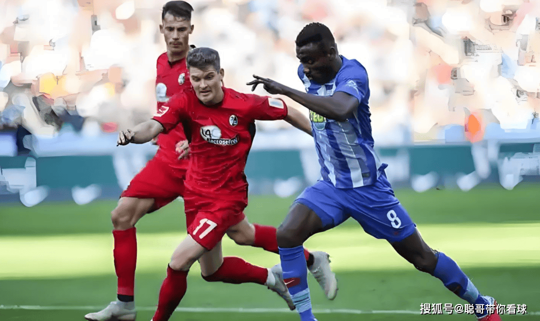 aiyouxi-德甲联赛，弗赖堡VS法兰克福，法兰克福第三名防守战。