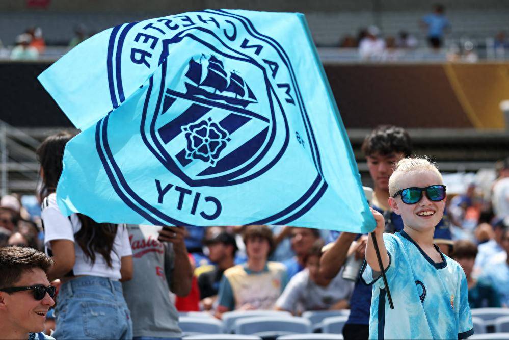 爱游戏体育官网-闷声发大财？引援波澜不惊，违规久拖不决，曼城的关系迭代不容易