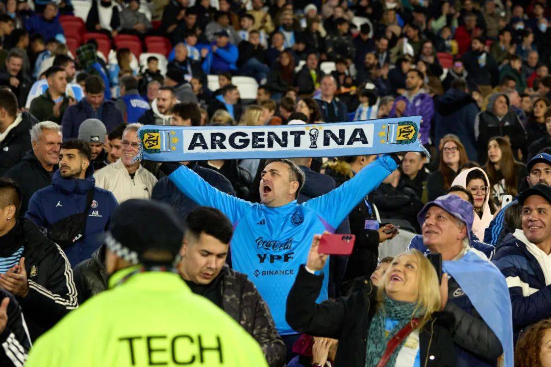 国足“爽约”阿根廷乌拉圭幕后：世界杯冠军一路向东？ | 足球观察