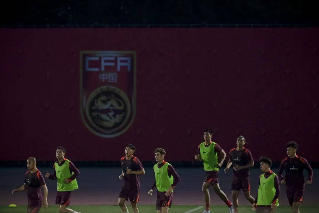 国足“爽约”阿根廷乌拉圭幕后：世界杯冠军一路向东？ | 足球观察