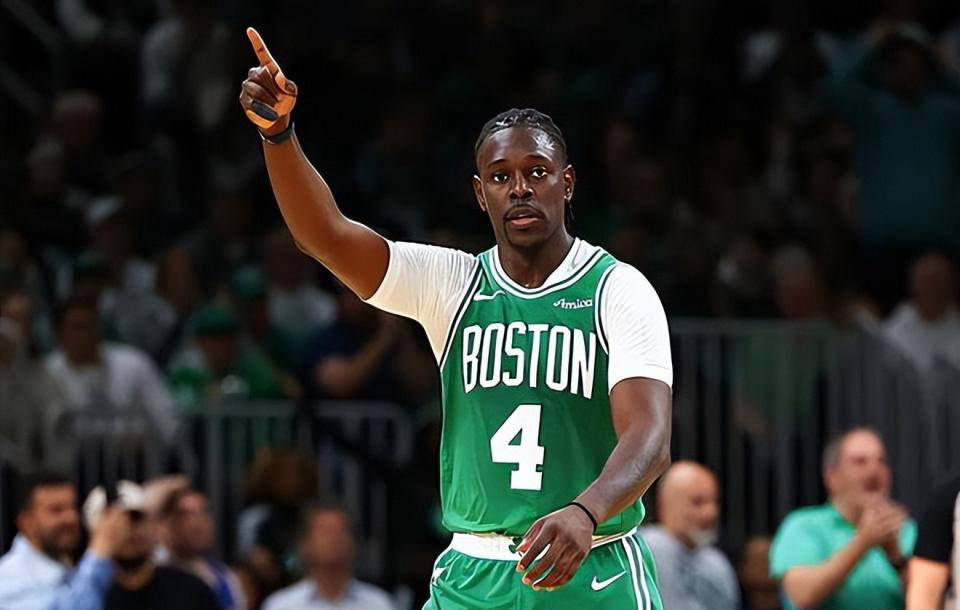 爱游戏体育首页-萨克拉门托国王有意收购凯尔特人后卫霍勒迪