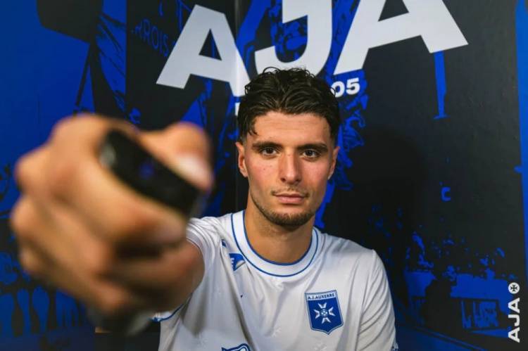 爱游戏-官方：欧塞尔租借博洛尼亚中场欧萨马-埃尔-阿祖齐