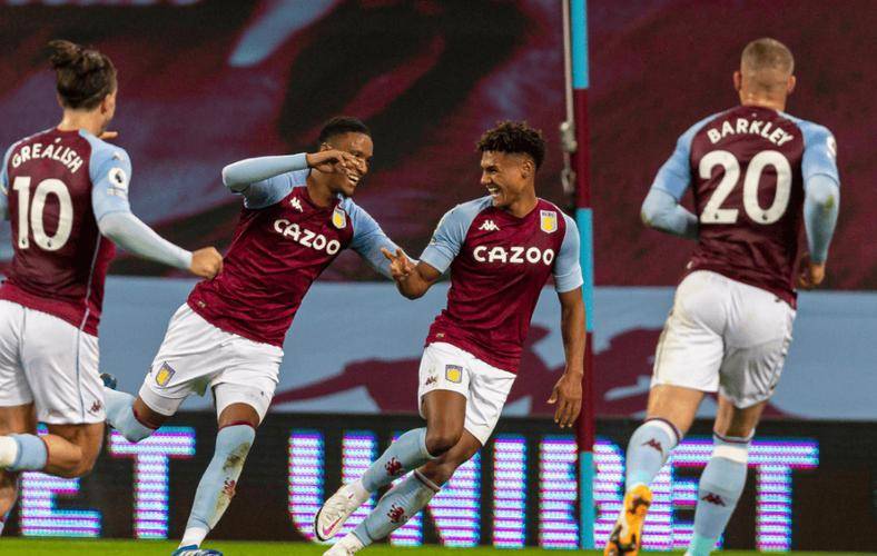 爱游戏体育首页-英超揭幕战：阿斯顿维拉 VS 纽卡斯尔联，巅峰对决看点十足