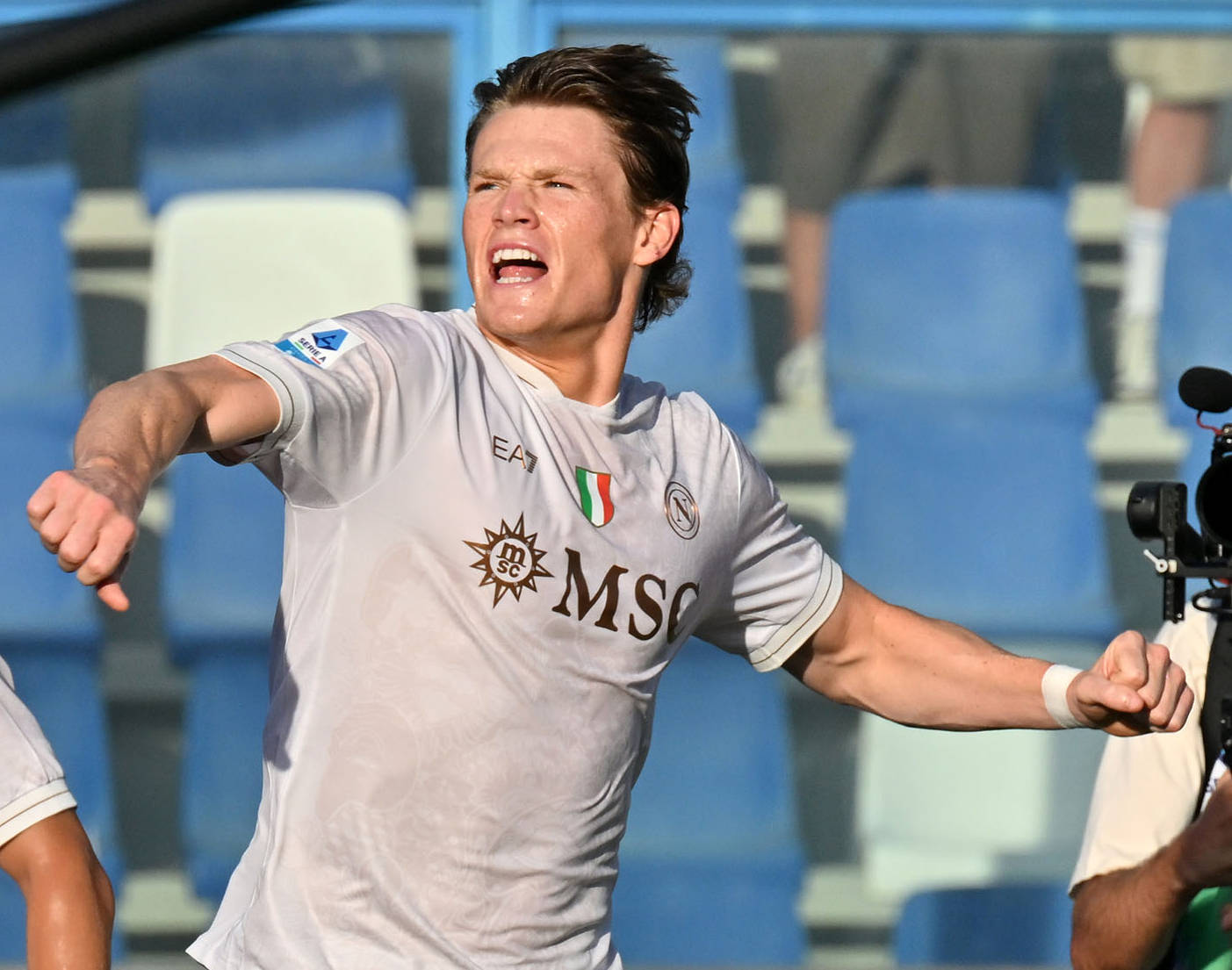 aiyouxi-（体育）足球——意甲：那不勒斯胜萨索洛