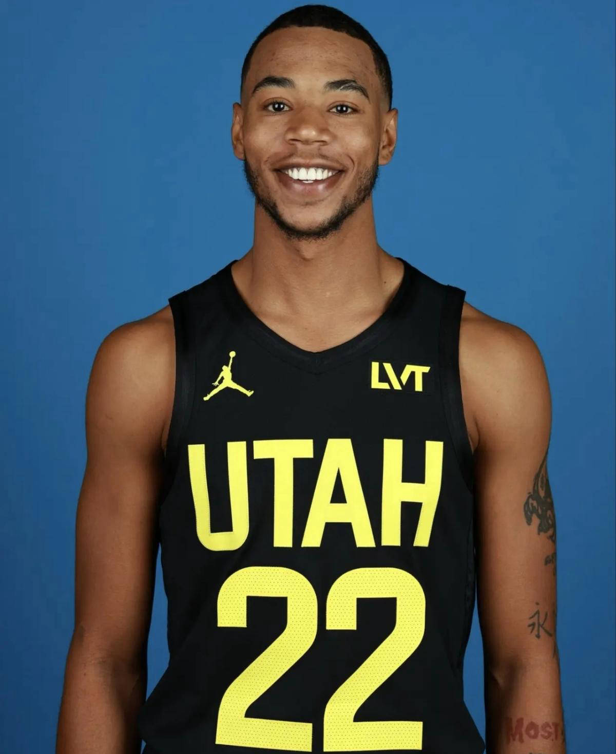 爱游戏-金州勇士终于签约新援！