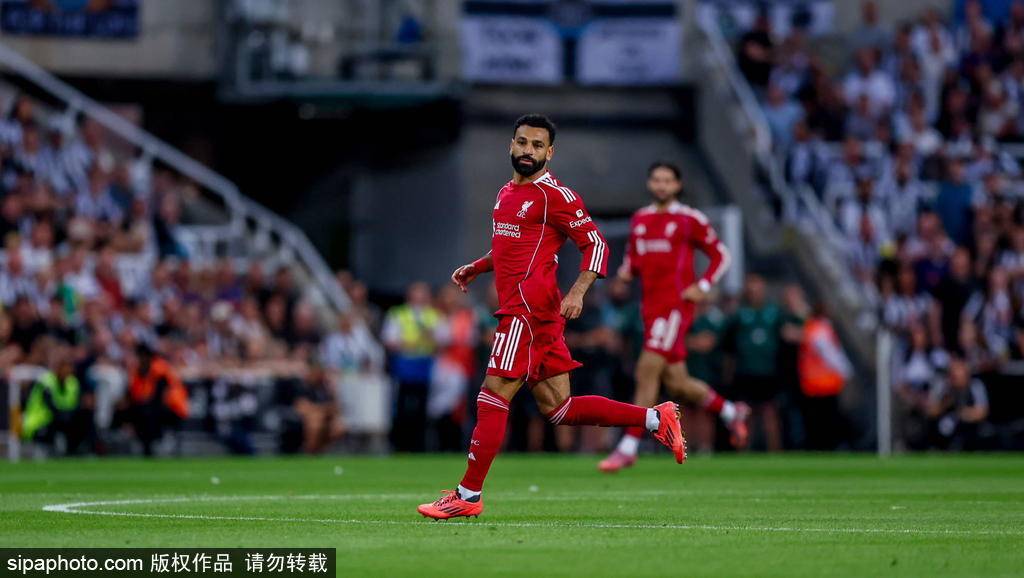 爱游戏体育平台-先奶为敬！萨拉赫：阿森纳是夺冠头号热门 曼城也有希望