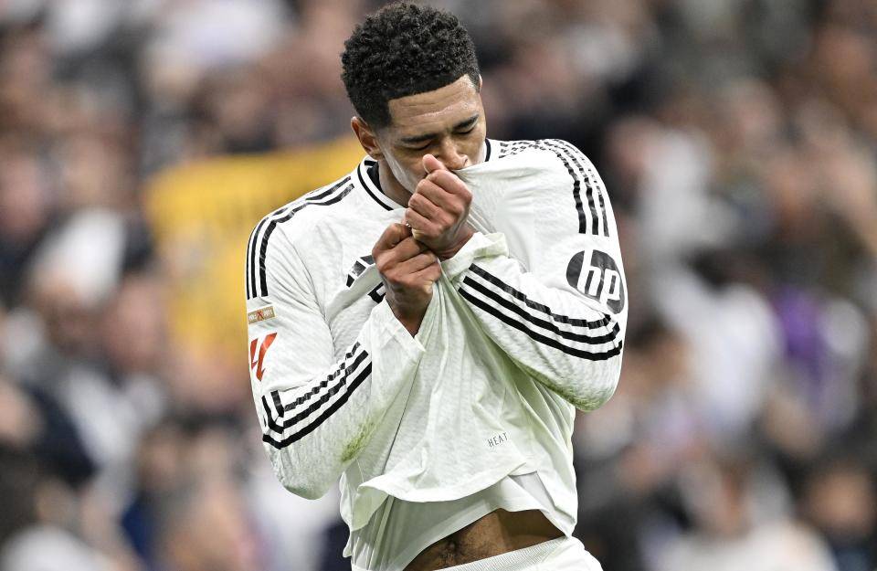 爱游戏体育网址-皇马登顶！夏窗后俱乐部身价排行榜，巴萨重返前五，曼城第三