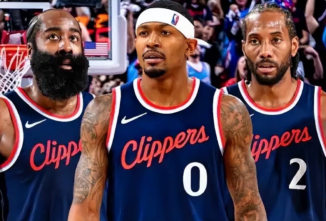 爱游戏体育中国-再见杜兰特！火箭、快船酝酿3换1交易，1米93后卫空降休斯顿