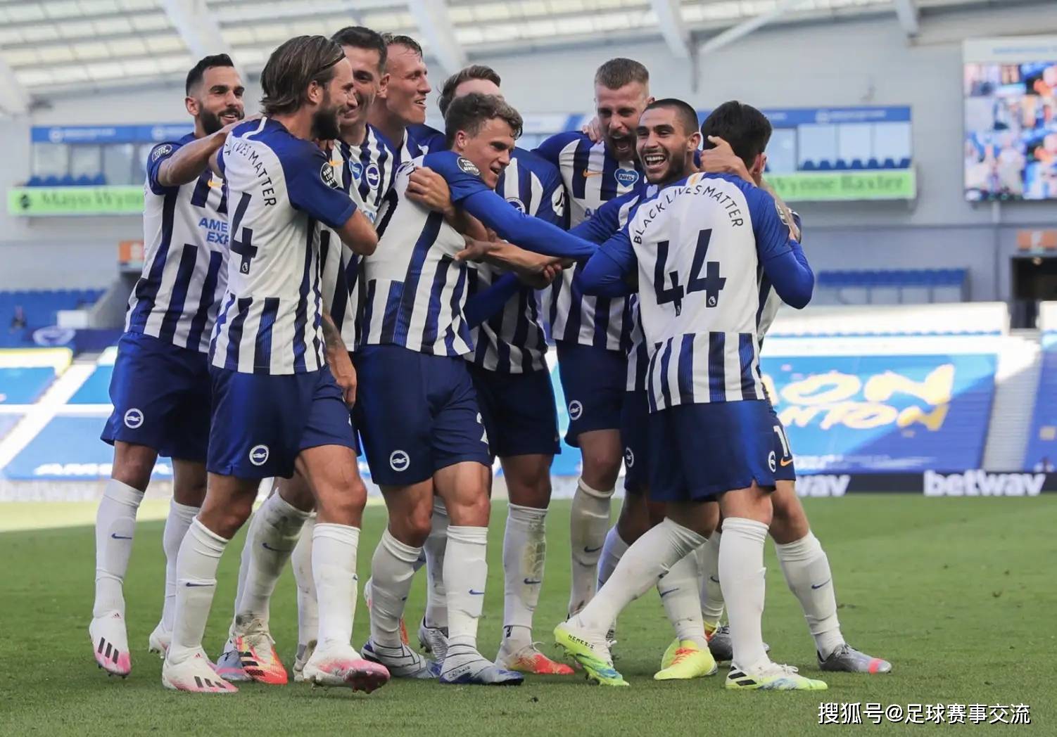 今日足球： 澳大利亚女足vs韩国女足 富勒姆vs南安普顿